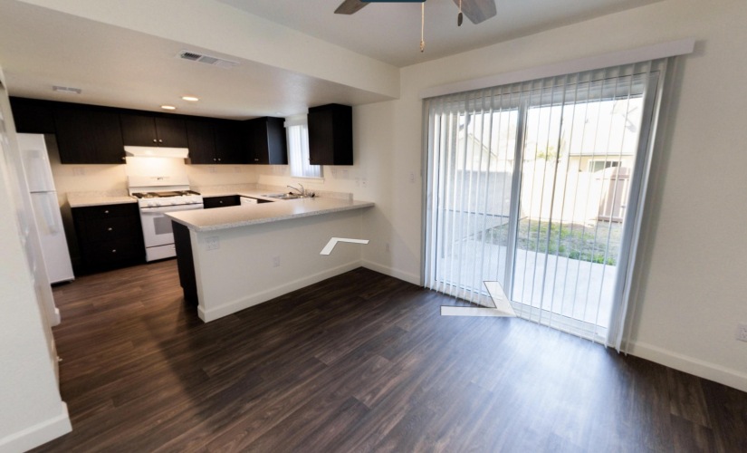 Carl Vinson 4BR | 2.5BA