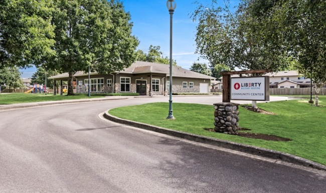 driveway to leasing area